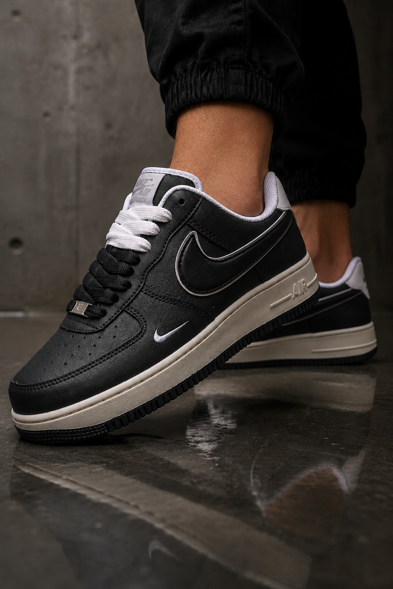 Tênis Nike Air Force 1 Dumond - Preto/Branco
