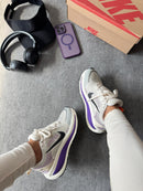 Tênis Nike Zoom Vomero - Branco e Roxo
