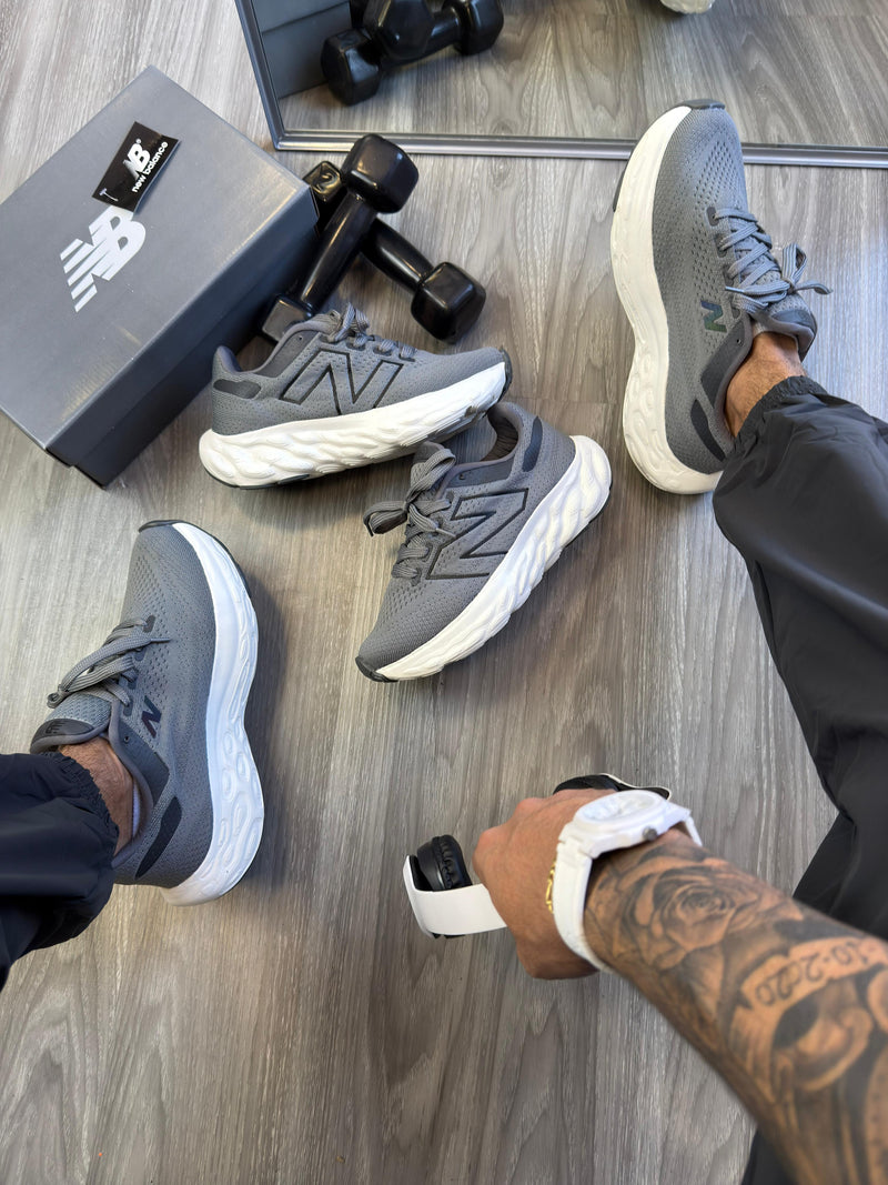 Tênis New Balance 1080v13 –  Cinza Grafite