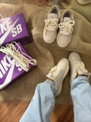 TÊNIS NIKE DUNK LOW SB – Off Bege