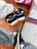 TÊNIS NIKE DUNK LOW SB – Preto e Cinza