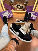 TÊNIS NIKE DUNK LOW SB - Teddy Bear Black