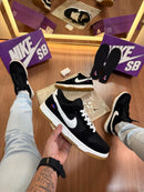 TÊNIS NIKE DUNK LOW SB - Teddy Bear Black