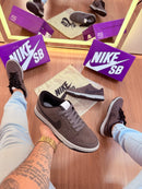 TÊNIS NIKE DUNK LOW SB - Grafite Brown