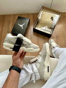 Tênis Nike Air Jordan Clássico OG - Simple Beige