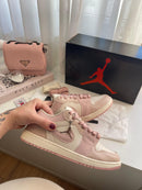 Tênis Nike Air Jordan 1 Low - Off Sakura