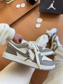 Tênis Nike Air Jordan 1 Low - Off Oliva