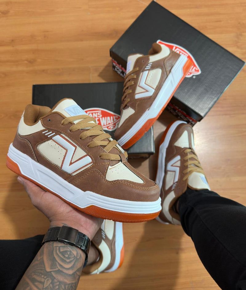 Tênis Vans Up Land - Caramelo