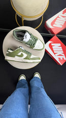 TÊNIS NIKE DUNK LOW SB - Off / Musgo