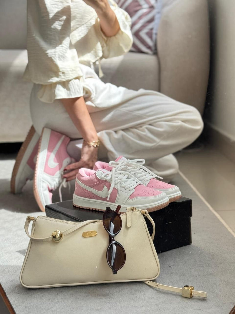 TÊNIS NIKE DUNK LOW SB – Rosa e Branco