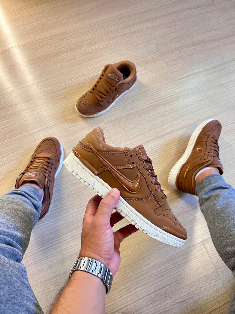 TÊNIS NIKE DUNK LOW SB – Twist Cacau