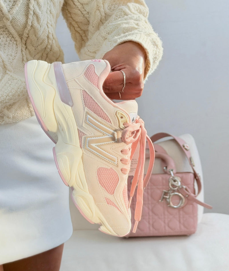 Tênis New Balance 9060 (1:1 Sintético) - Off Rosa