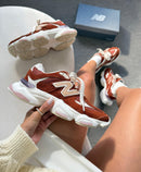 Tênis New Balance 9060 (Prime Couro) - Terracota