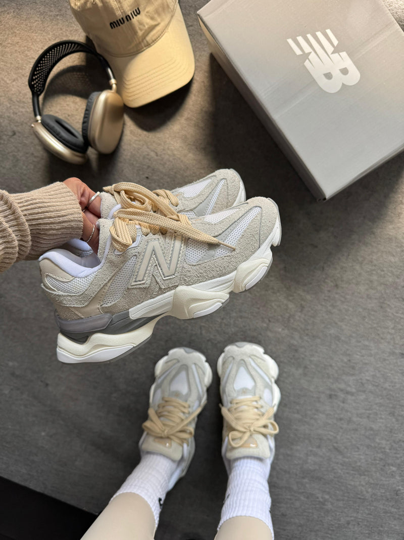 Tênis New Balance 9060 (Prime Couro) - Off Cobre