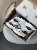 Tênis New Balance 9060 (1:1 Sintético) - Bege e Carbon