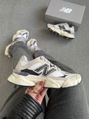 Tênis New Balance 9060 (1:1 Sintético) - Bege e Carbon