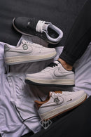 Tênis Nike Air Force 1 Dumond - Branco/ Cinza